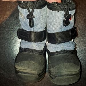 Baffin Blue Toddler Size 7 Snow Boots